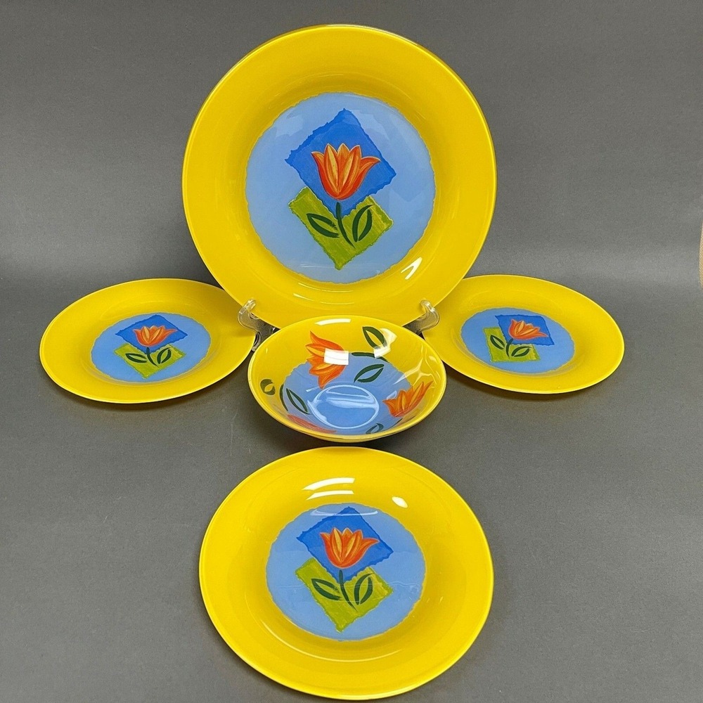 Cristal D'Arques-Durand Tulips Maty's Yellow Bowl Dinner Salad Plates Glass